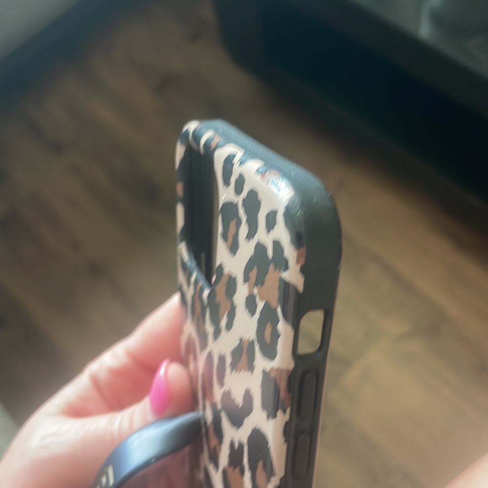 Leopard Loopy Case - Picture 3 of 4